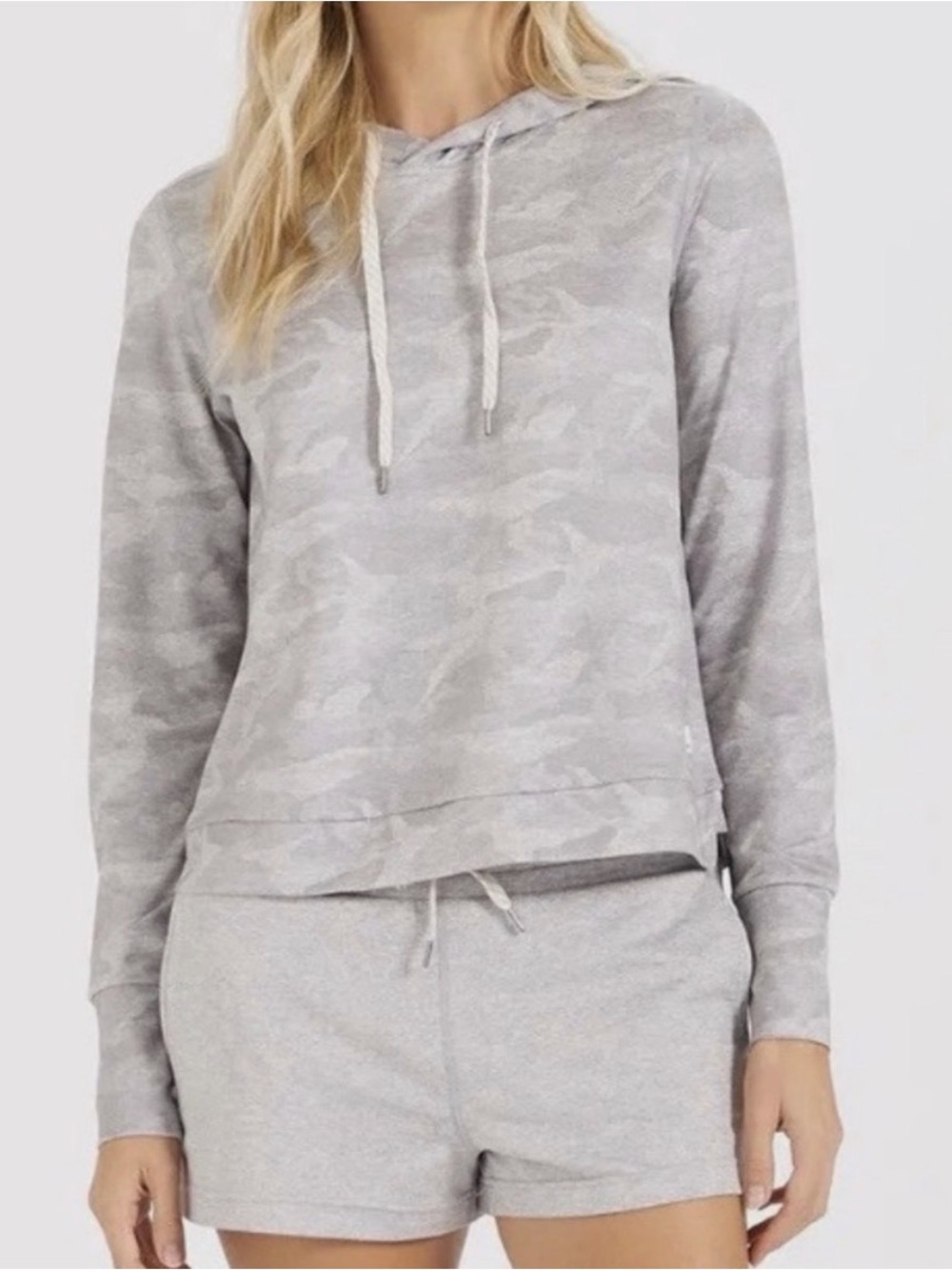 Vuori | Like New Halo Essential Pale Heather Camo Hoodie - Picture 9 of 9